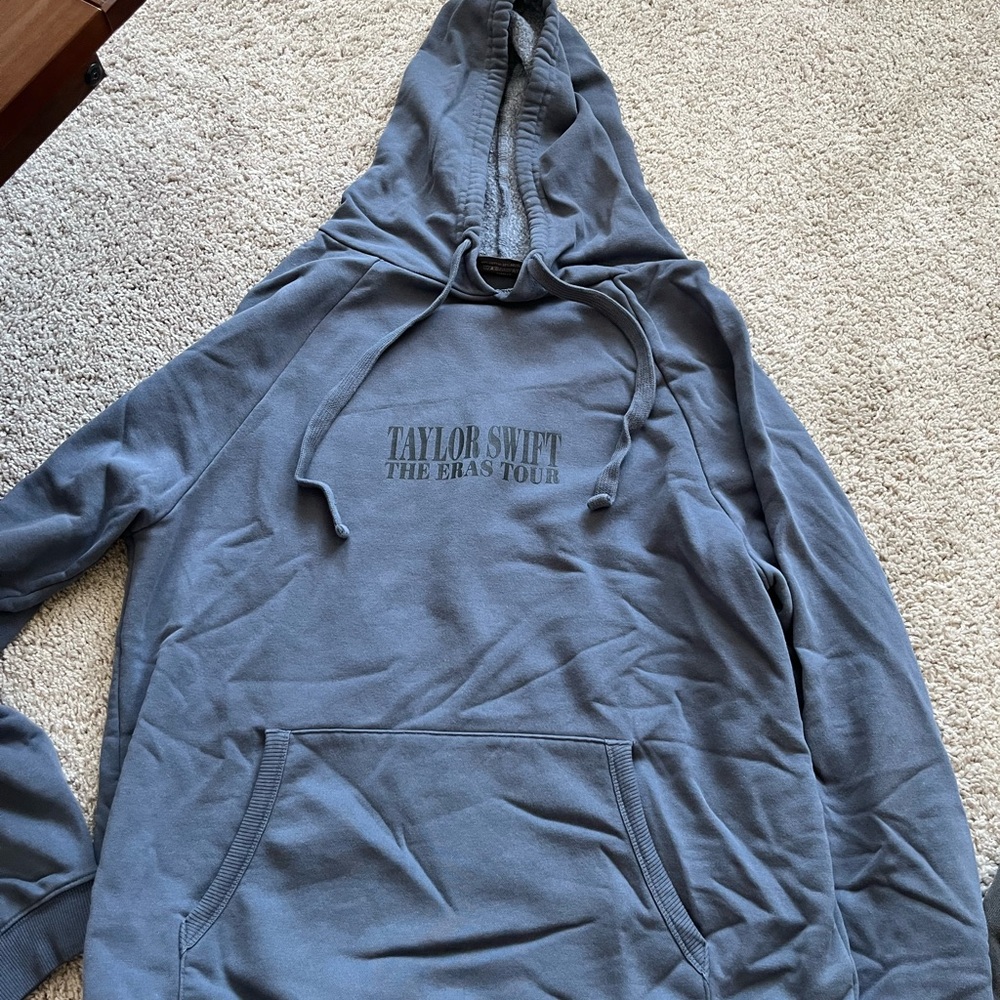 Official Taylor Swift Blue Eras Tour Hoodie 2023 size M